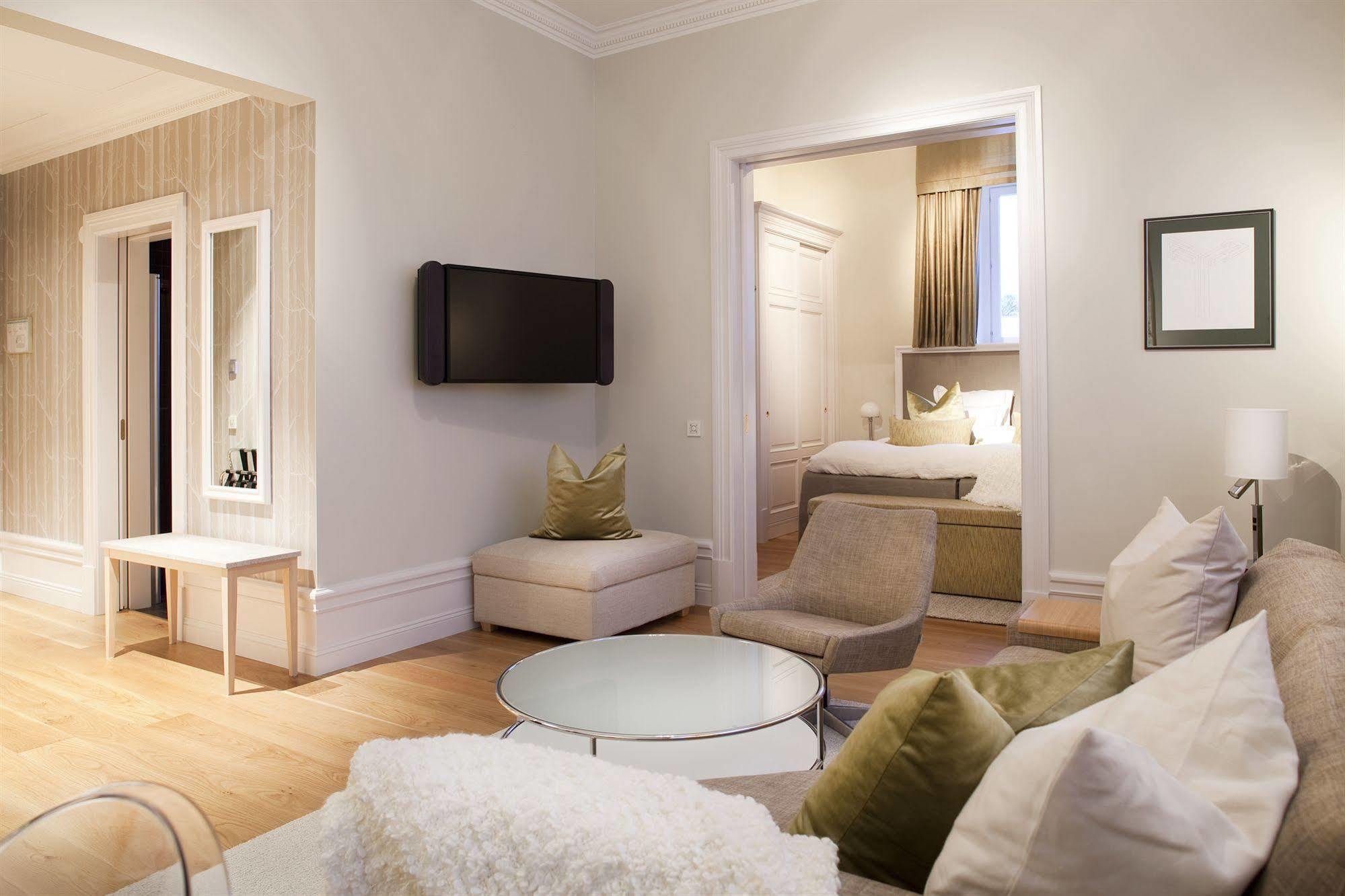 Anna Hotel 4*